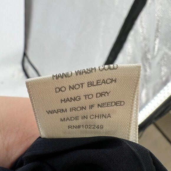 Skies Are Blue Floral Keyhole Sleeveless Dress Size Large Black Multicolor - Picture 12 of 12